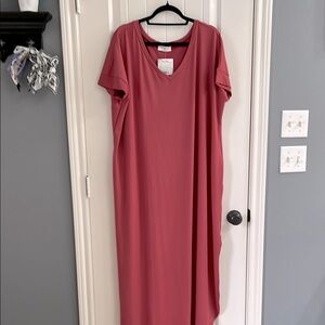 Elegant Pink Maxi Dress